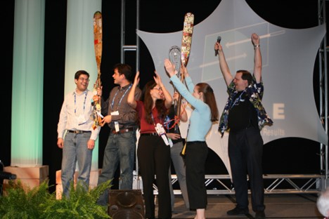 Group during singalong with all three paddles aloft at SHARE Orlando 2008